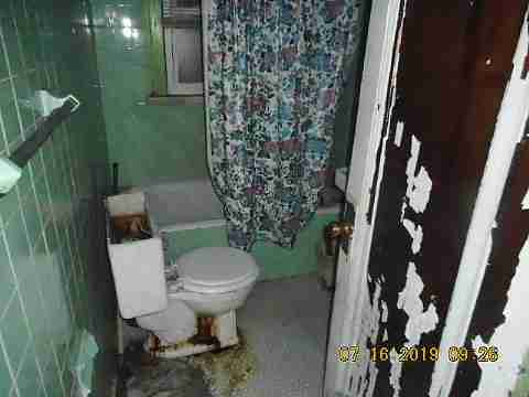 19225 Russell (20)_m.jpg